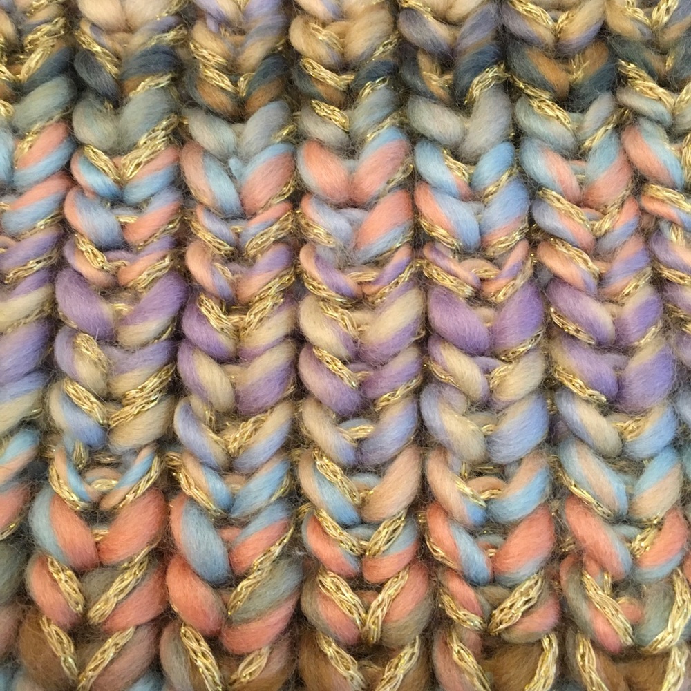 MULTICOLOR BEENIE WITH LUREX SHIMMER - Picture 4 of 10